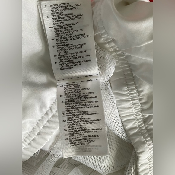 Adidas Orange and White Windbreaker with Modern Color-Block Design - Picture 6 of 6